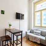 Leger Apartment
