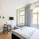 Leger Apartment